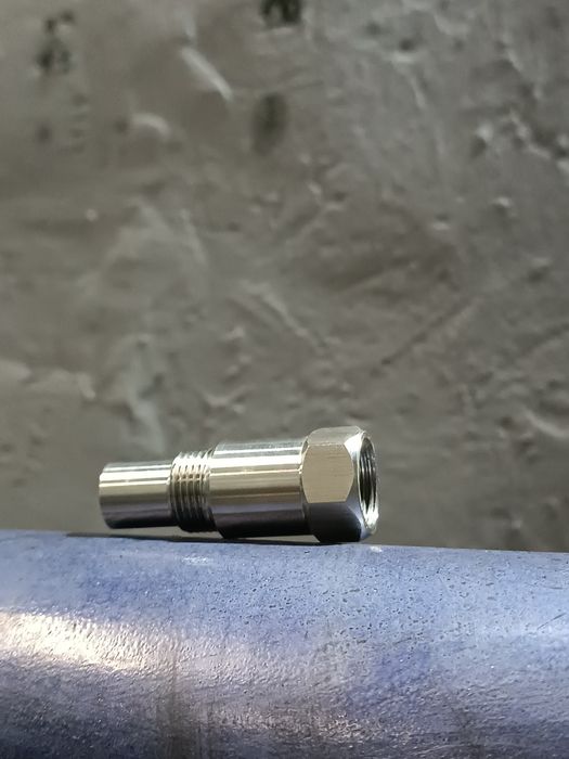 Обманка на лямбдо зонд з міні каталізатором.