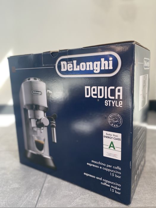 Кавоварка ріжкова Delonghi EC 685.M