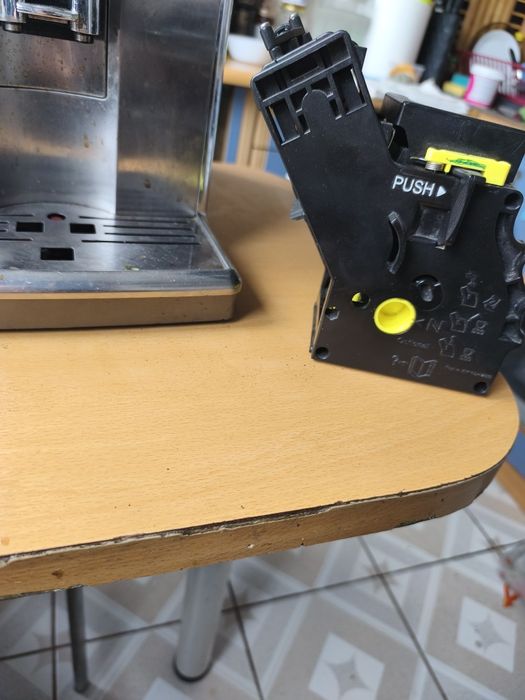 Ekspres ciśnieniowy Saeco incanto HD8917/01