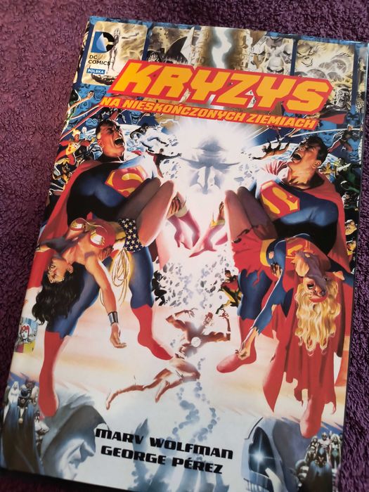 Komiks DC Kryzys na nieskończonych ziemiach