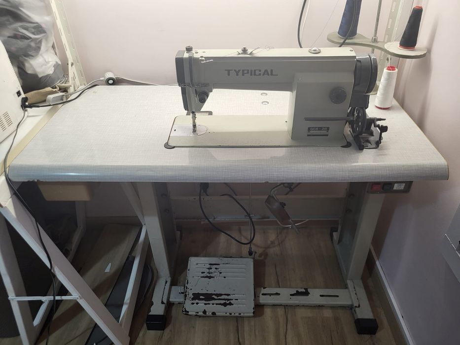 Máquina de costura semi industrial