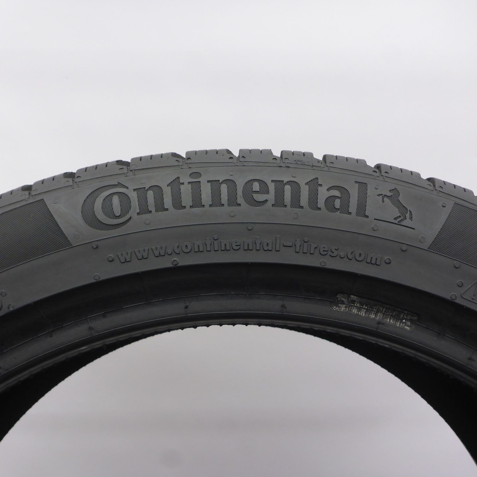 Opony 245/40/18 Continental 245/40R18 97V Zimowe 2020 7-6,4mm