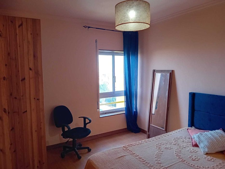 Quarto para rapazes trabalhadores