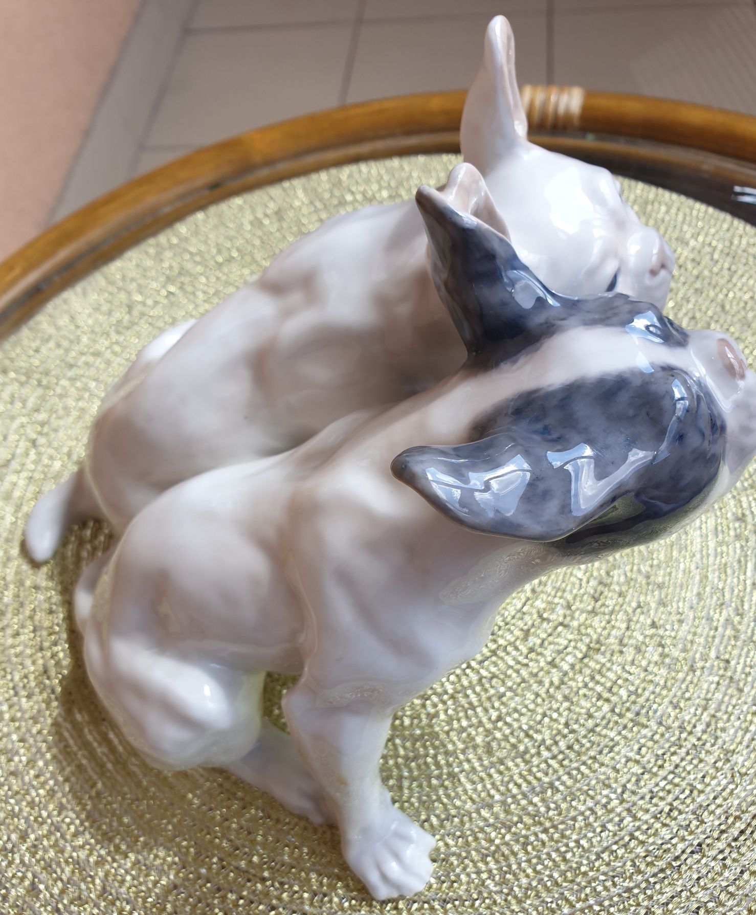 Duża figurka porcelanowa przedwojenna. Siedzące psy.. Royal Copenhagen