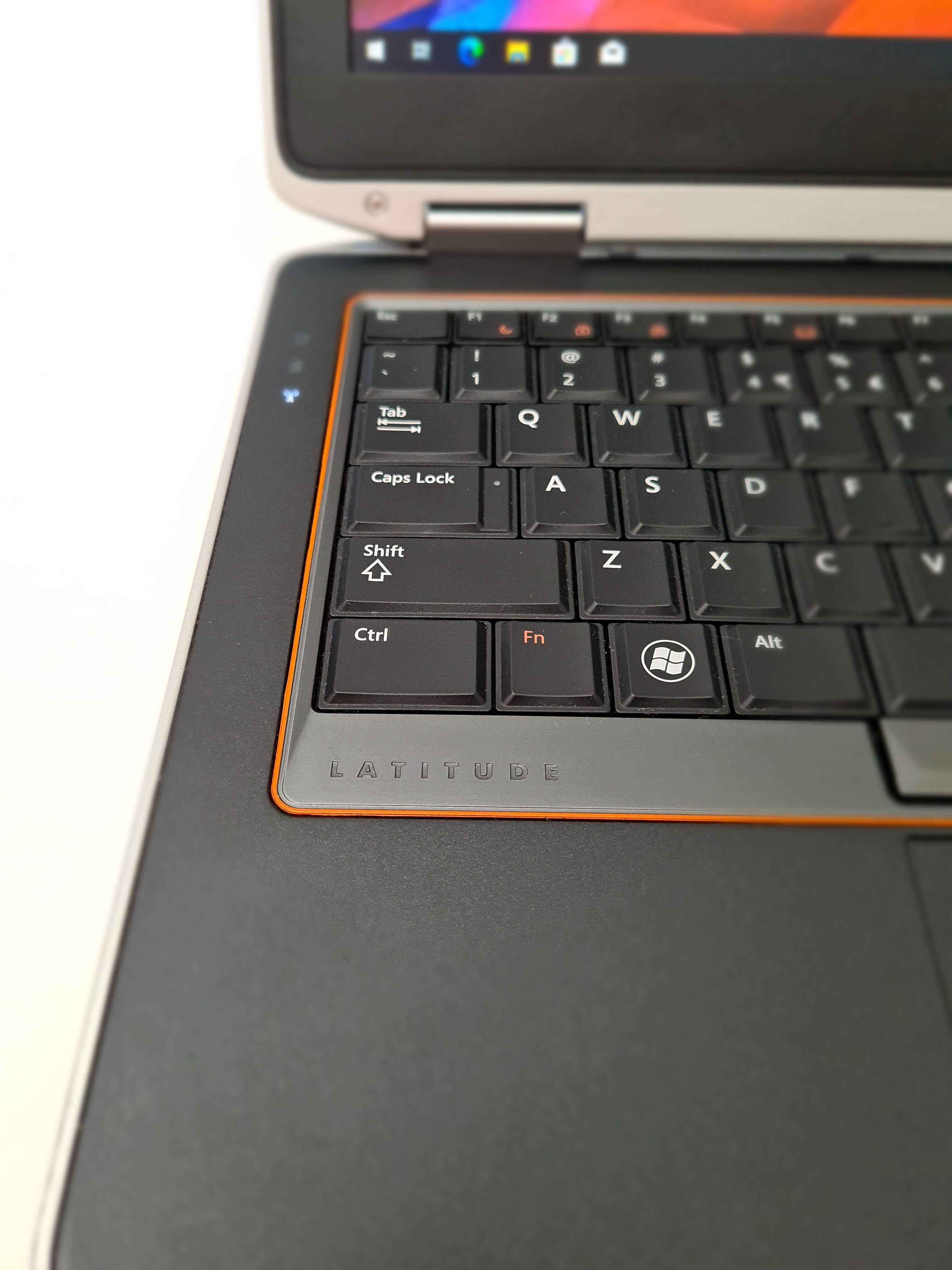 Biznesowy laptop DELL LATITUDE, i5, 16gb/512ssd, st.dokująca, do pracy
