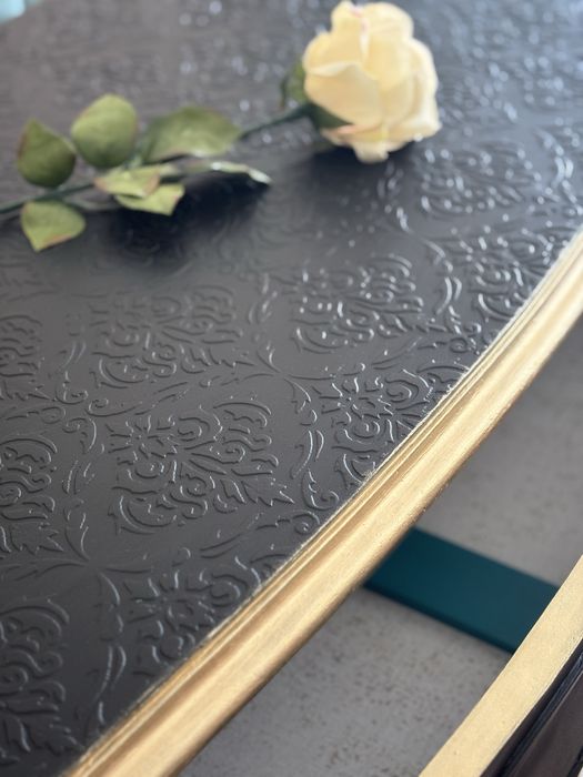 Cómoda Luxurious Black