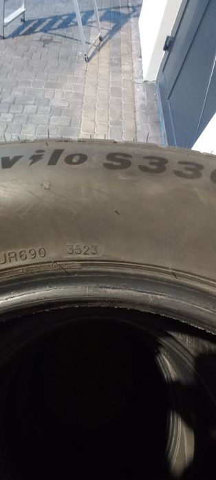 Opony zimowe 265/60/18  dot 2023