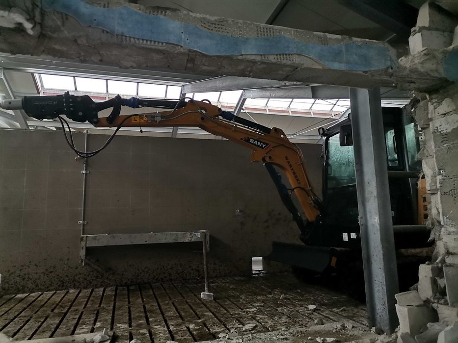 Usługi minikoparka, WYBURZENIA. Wykopy i kucie. Łyse Kolno Ostrołęka.