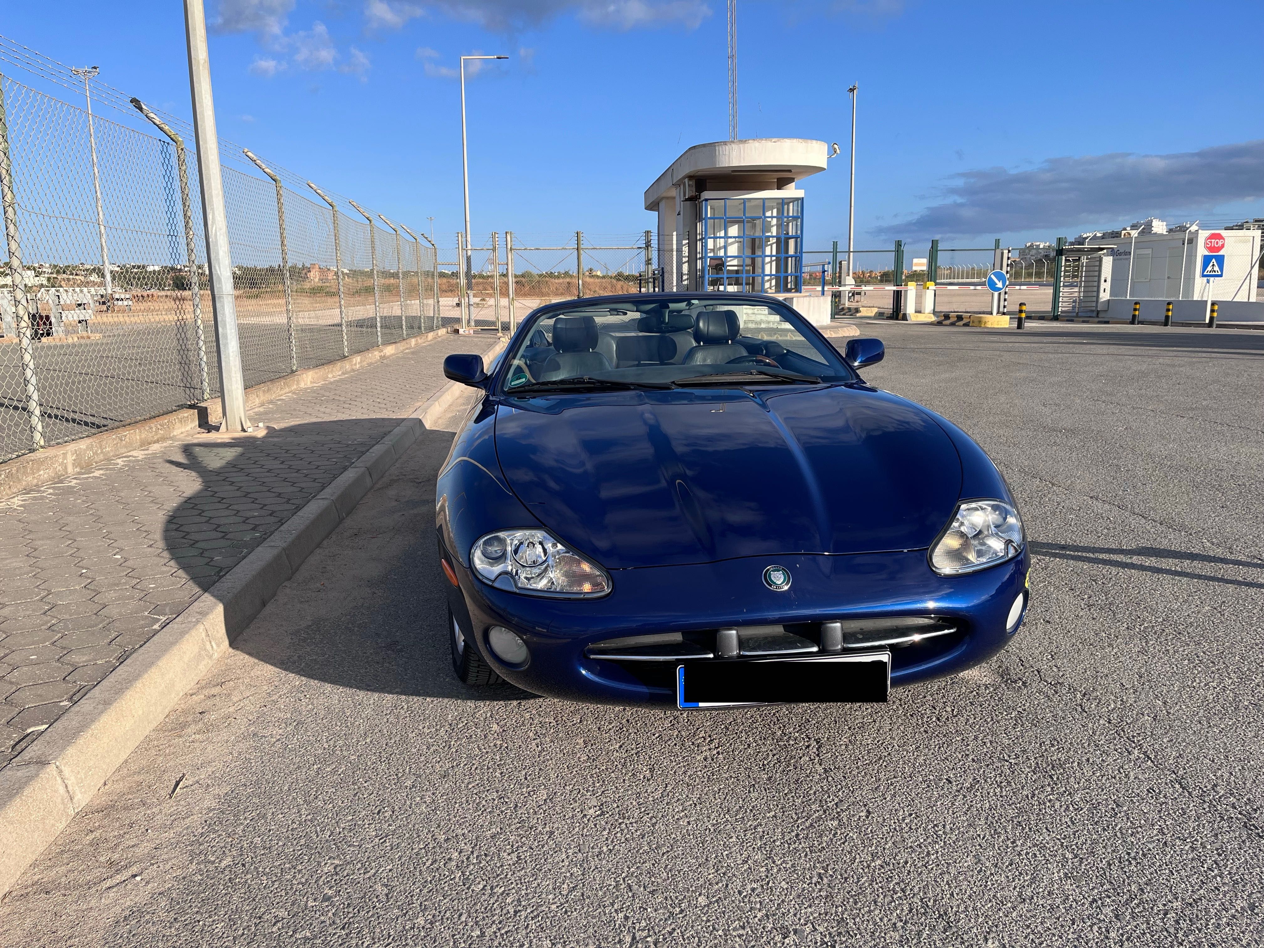 Jaguar XK8 Convertible 4.0 V8