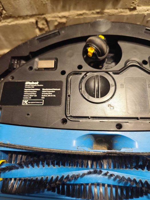 Робот для миття підлоги iRobot Scooba 450 .