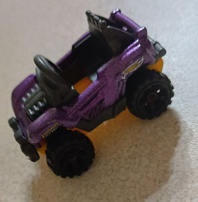 Іграшка хотвілс джип