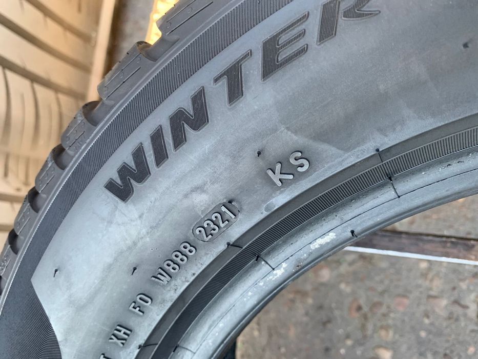 Шини 205/60 R16 Pirelli пара зима 2022 рік,6,5 мм