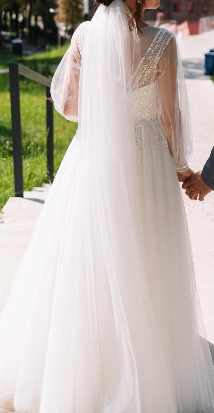 Весільна сукня ,розмір S/M