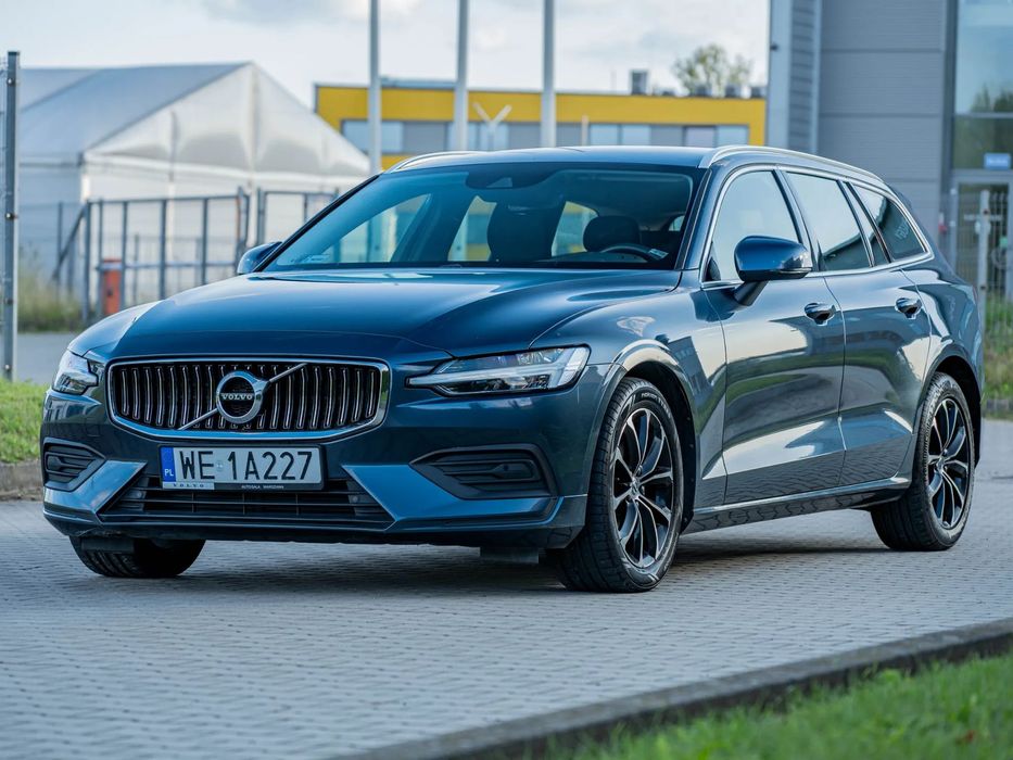 Volvo V60 Polski salon / Bezwypadkowy / Serwis ASO / FV23% / Gwarancja