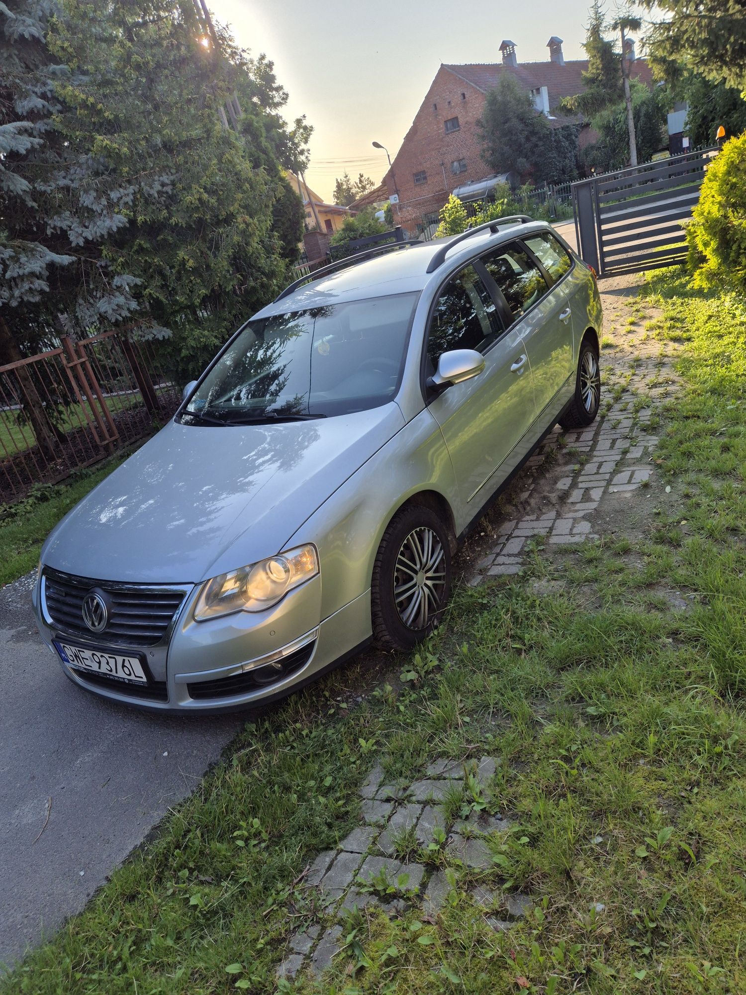 Sprzedam vw passat b6 1.9tdi, 2007r doinwestowany.