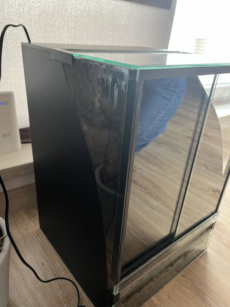 Terrarium 35x35x50 z wodospadem,