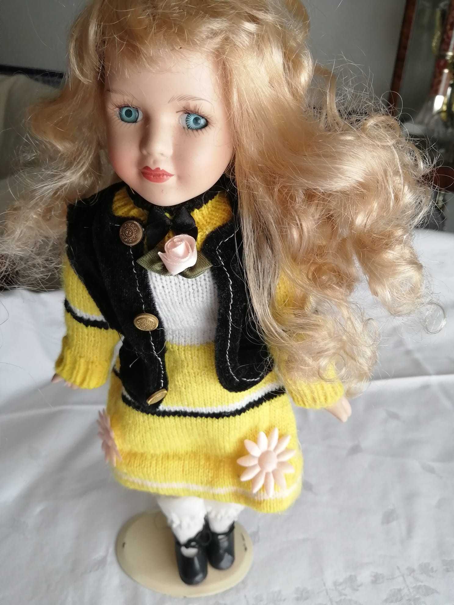 Bonecas porcelana