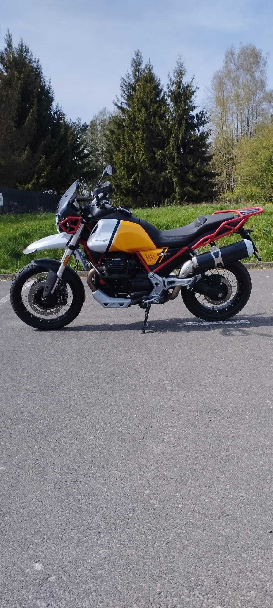 Moto Guzzi V85 TT