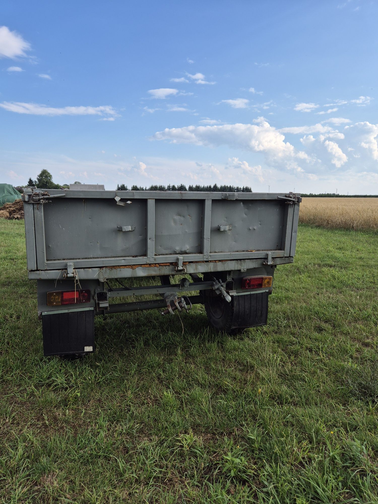 Sprzedam przyczepe d35
