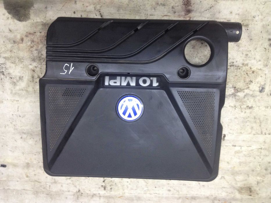 Декоративная крышка двигателя на VW Polo 99-01