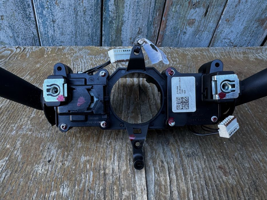 Подрулевой переключатель Skoda Octavia A5 Volkswagen Tiguan