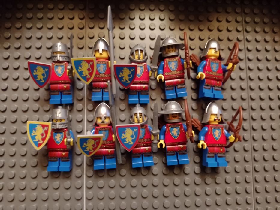Lego castle 10305 rycerze 10 sztuk