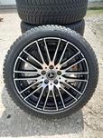 Komplet  koła zimowe mercedes c-klasa W206 225/45r18 Pirelli MOE