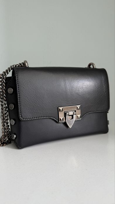 Чорна жіноча сумка з натуральної італійської шкіри