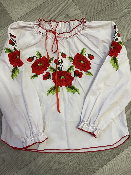 Вишиванка для дівчинки