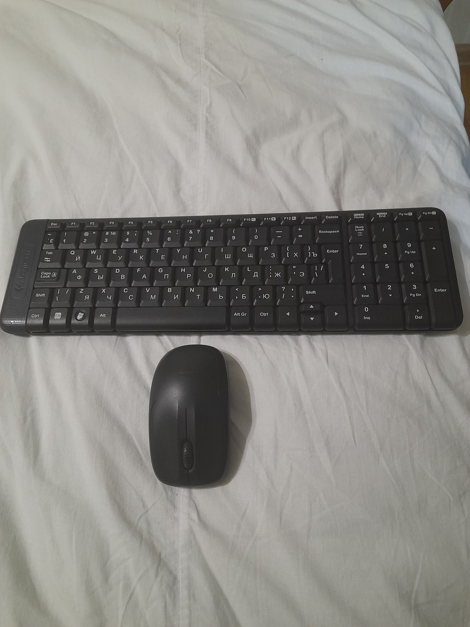 Беспроводная клавиатура logitech k 220 с мышкой