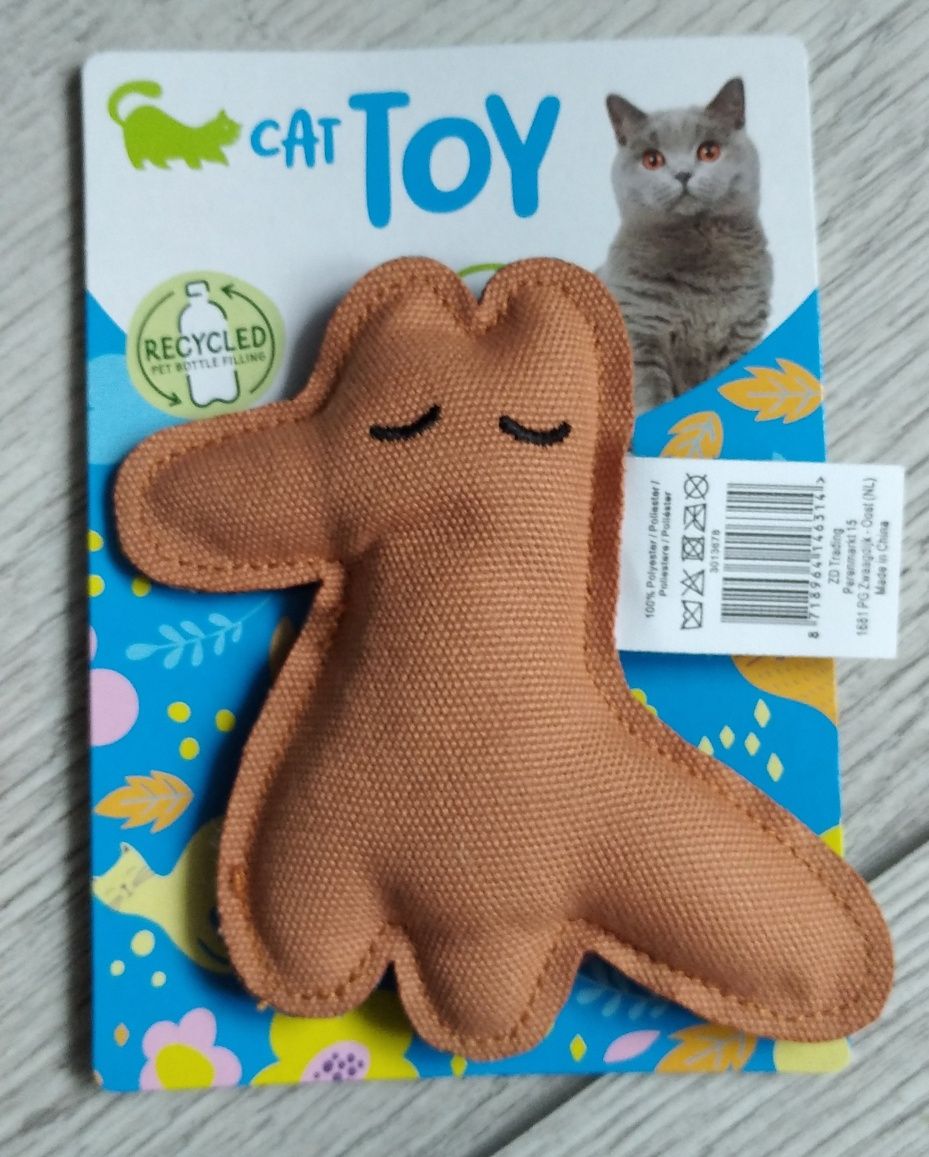 Nowa zabawka dla kota z kocimiętką