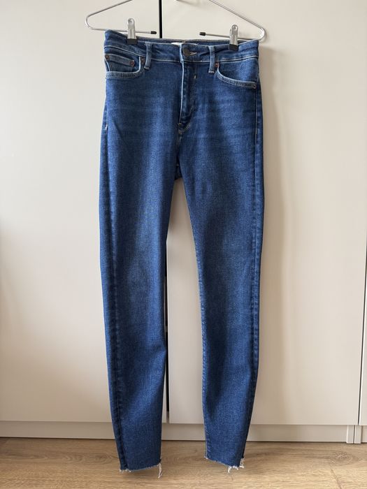 Granatowe jeansy Zara