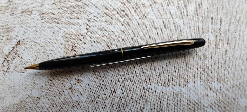 Duński ołówek automatyczny Montblanc 222