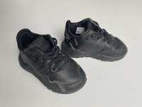 Buty adidas rozm 21 czarne skorzane jesienne