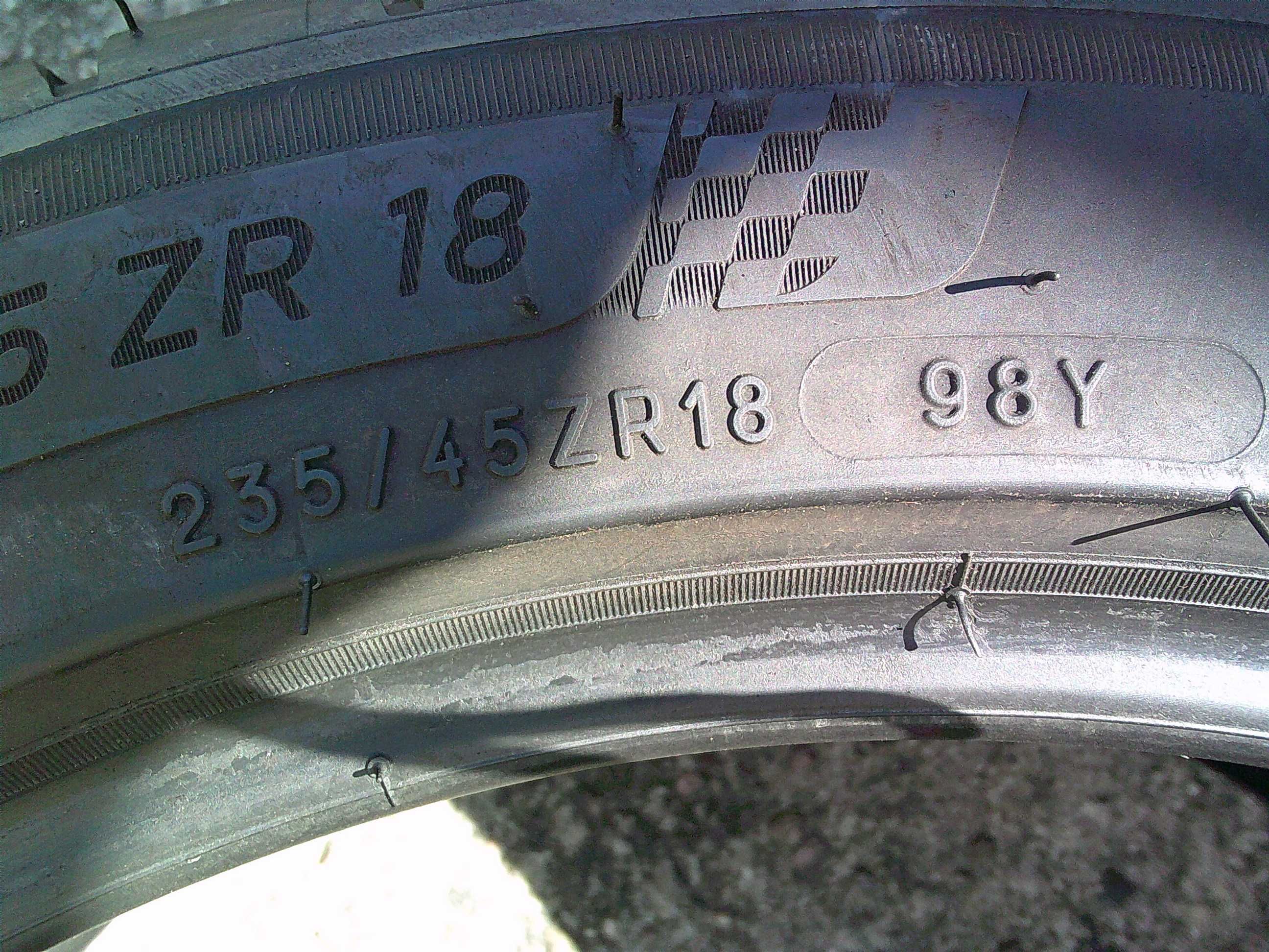 Opony 235/45/18 Michelin 2szt DEMO