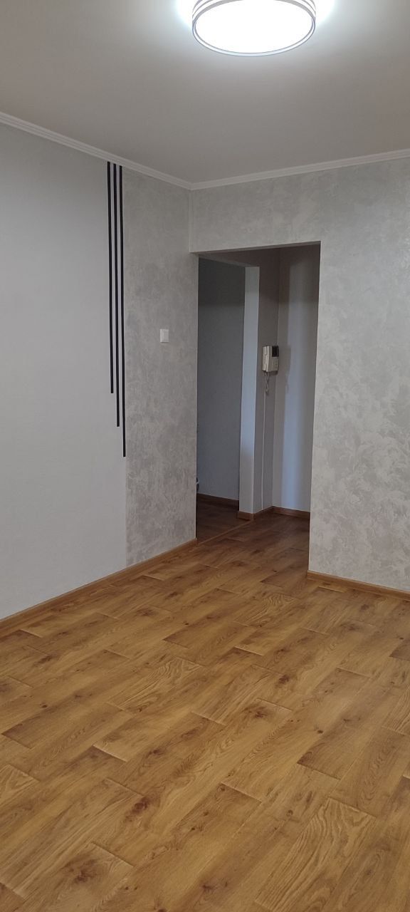 Продам двокімнатну квартиру р-н автовокзалу