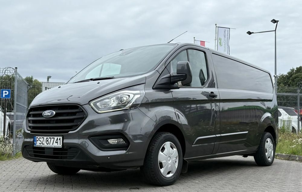 Ford Transit Custom  SalonPL/ VAT23/Kamera/ Xenon+Led/ PDC/Hak/ Zabudowa-Szuflady/ Tempomat