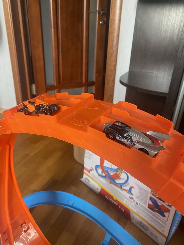 Трек Hot Wheels хот вилс