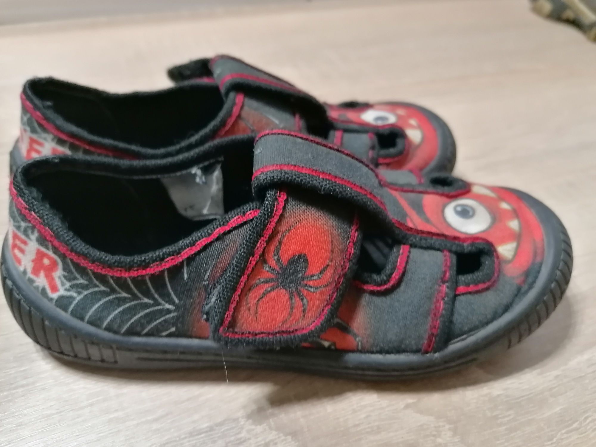 Buty tenisówki buciki dla chłopca rozmiar 28 spiderman do przedszkola