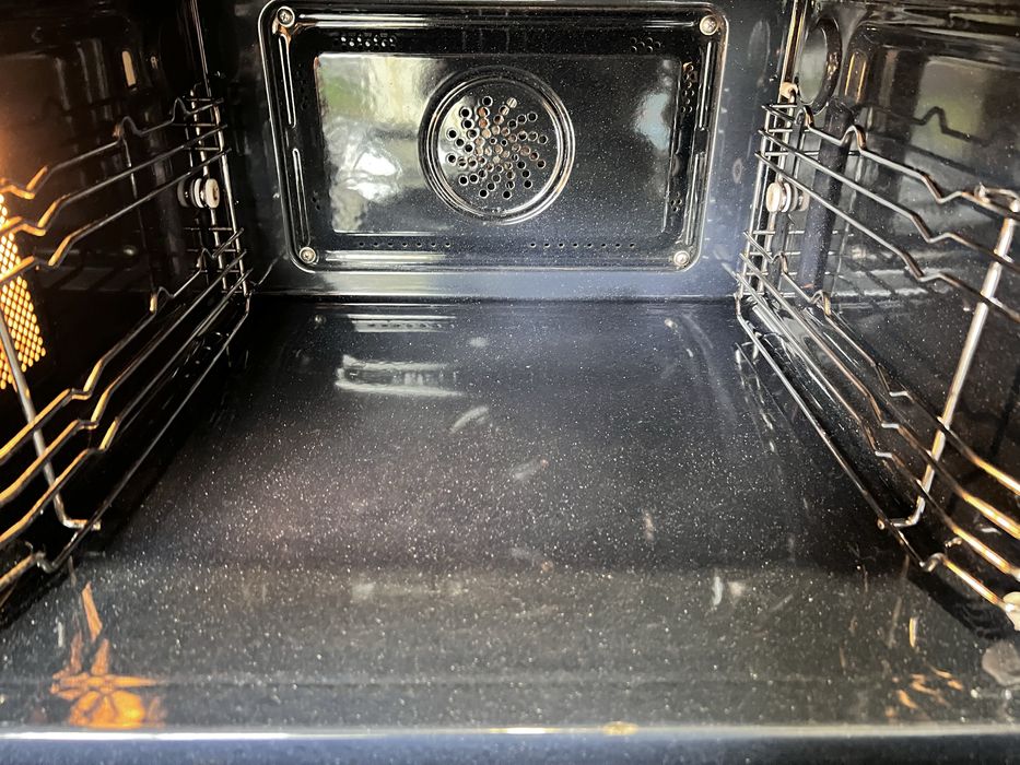 Духовка з свч Samsung 45 см  (Малайзія)