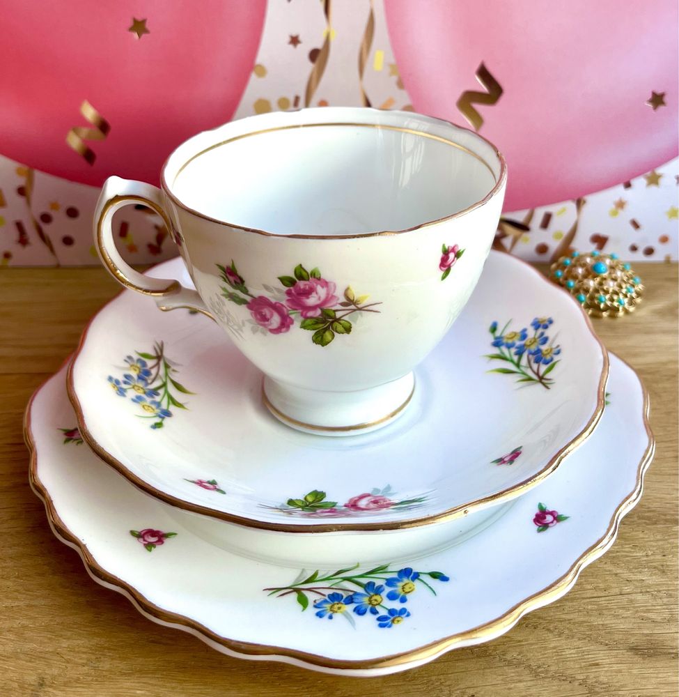 *Stara Cudna COLCLOUGH Filiżanka Anglia Porcelana Vintage Róże Prezent