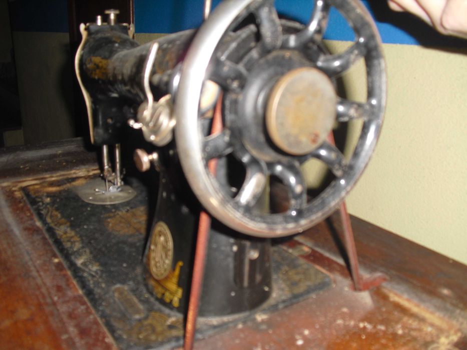 Maquina de costura Singer (antiga)
