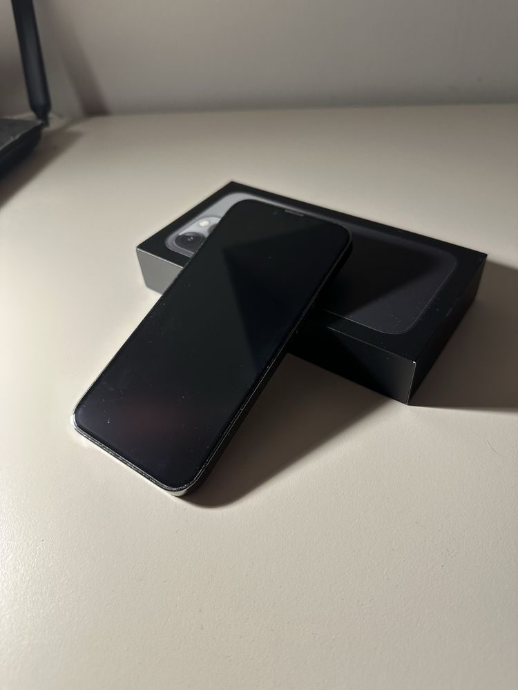 Smartfon IPhone 13 pro