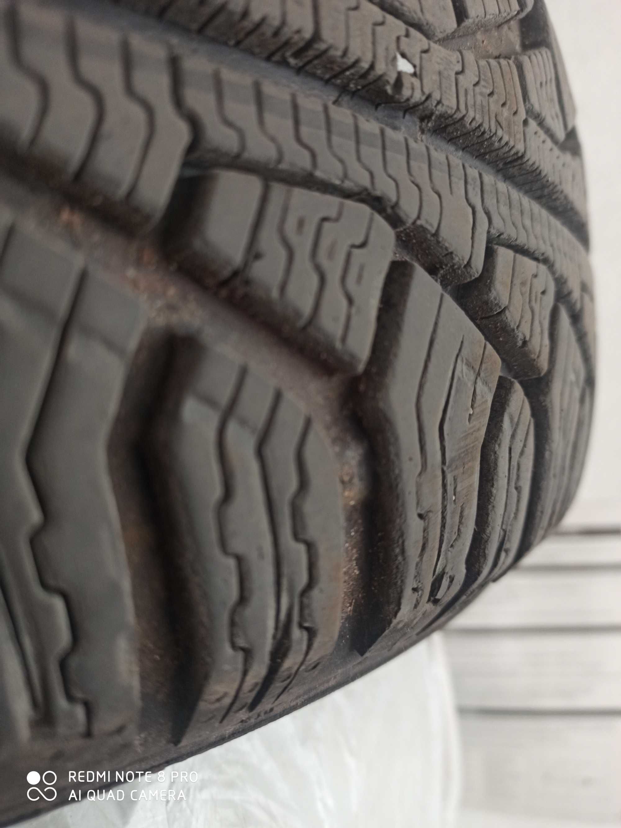 UNIROYAL Opony zimowe 195/65 R15 jeden sezon używane