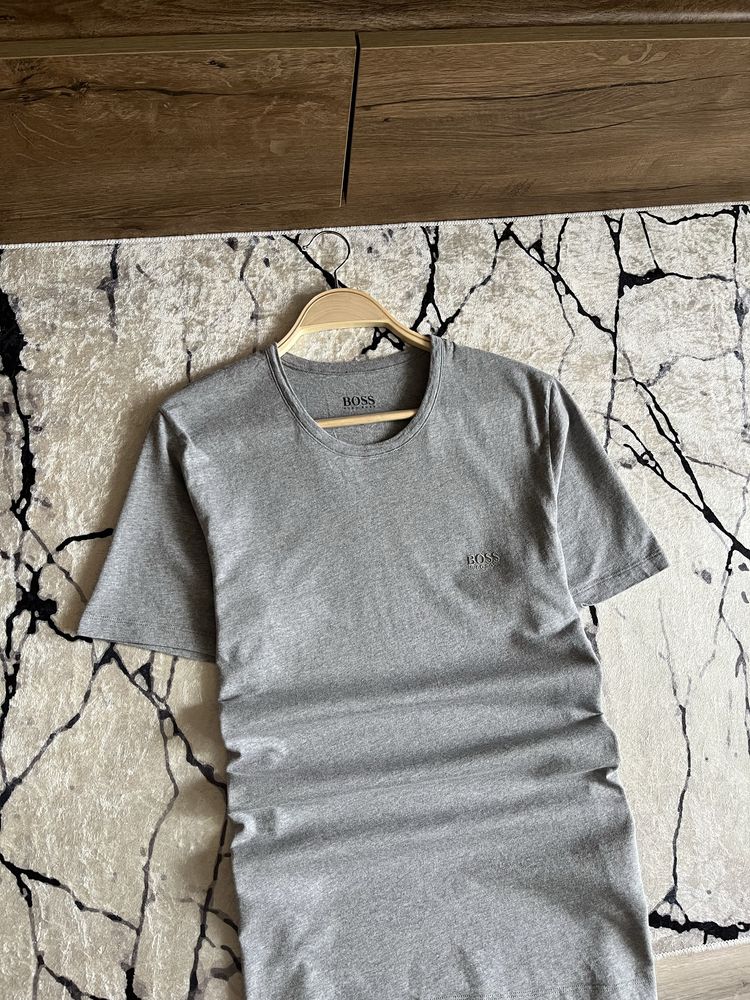 Hugo Boss футболка мужская базовая / Размеры М; Л