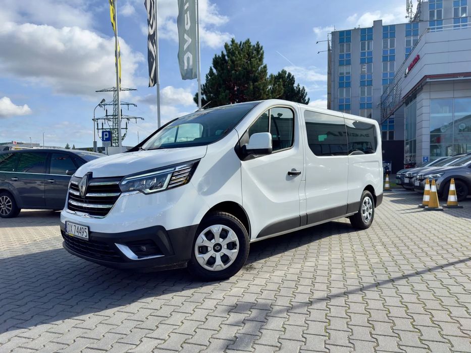 Renault Trafic 9 Miejsc - Plac - Lodówka Gratis