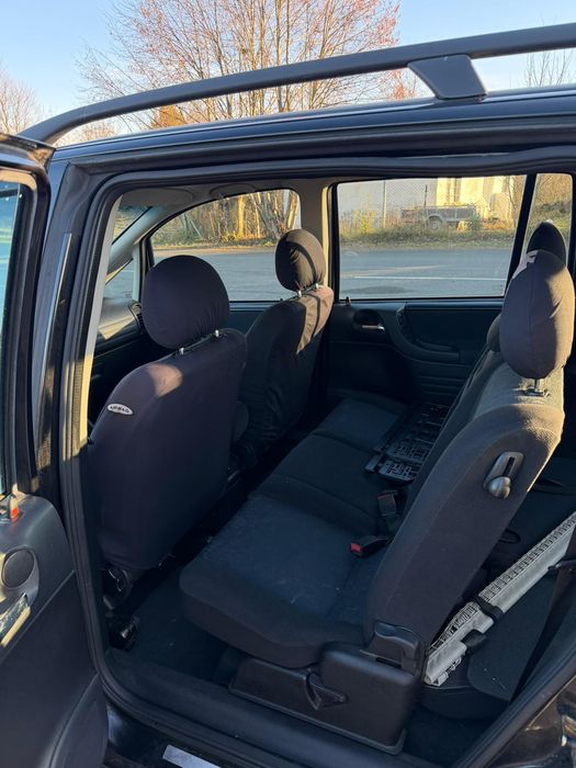 Sprzedam Opel Zafira 2000r.7-osobowa.Jeden właściciel od nowości