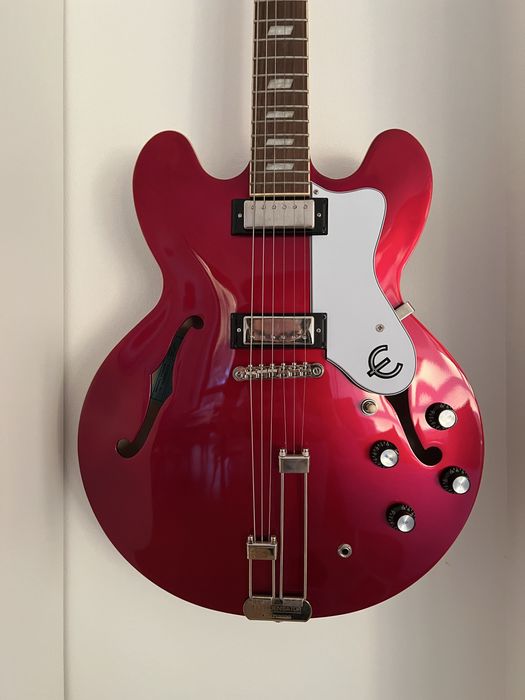 Epiphone Riviera Sparkling Burgundy