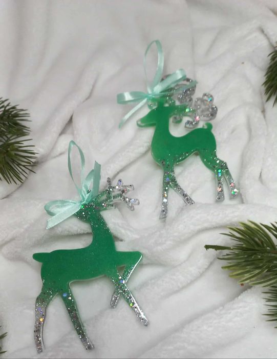 Rękodzieło Renifery zestaw 2szt z żywicy epoksydowej zielone