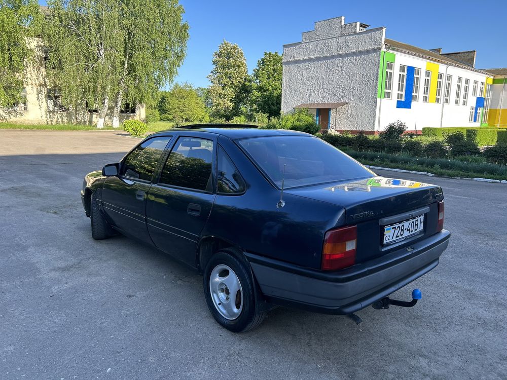 Продам Opel Vectra. Газ/бенз. Торг!